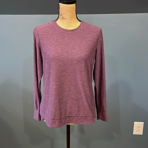 Skechers Tops - Skechers Long  Sleeve Tshirt Small